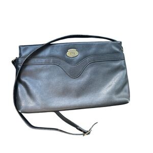 Elegant Black Leather Shoulder Bag
